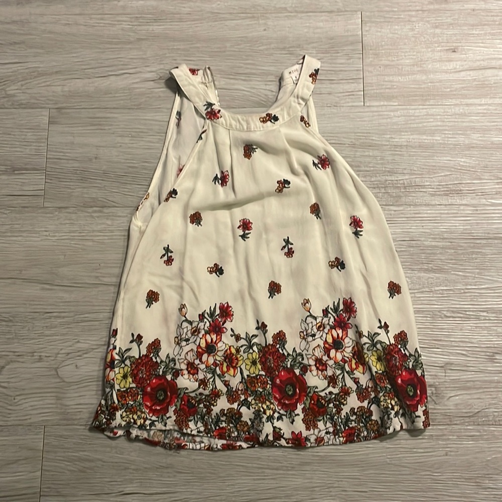 White tip with flowers - sm